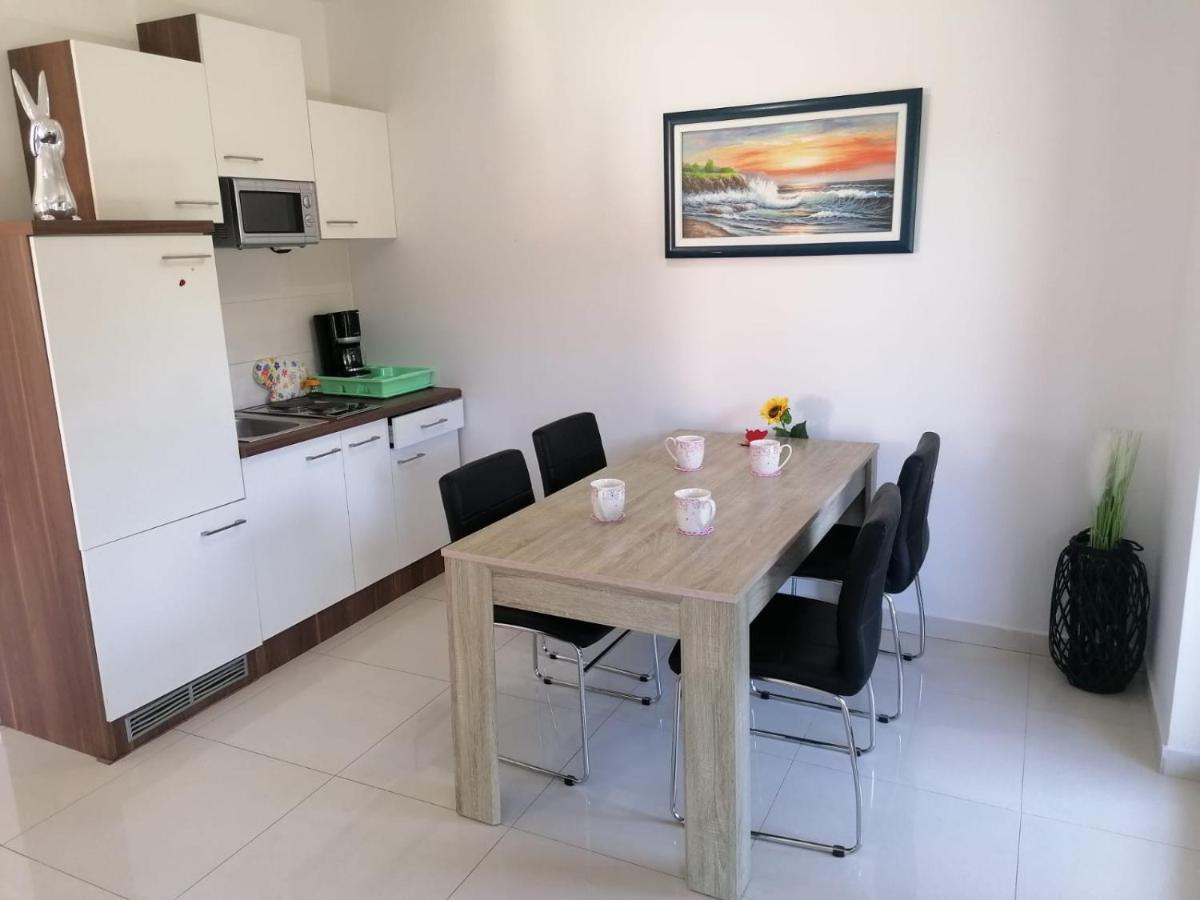 Apartmani U Kastelima Kaštela 外观 照片