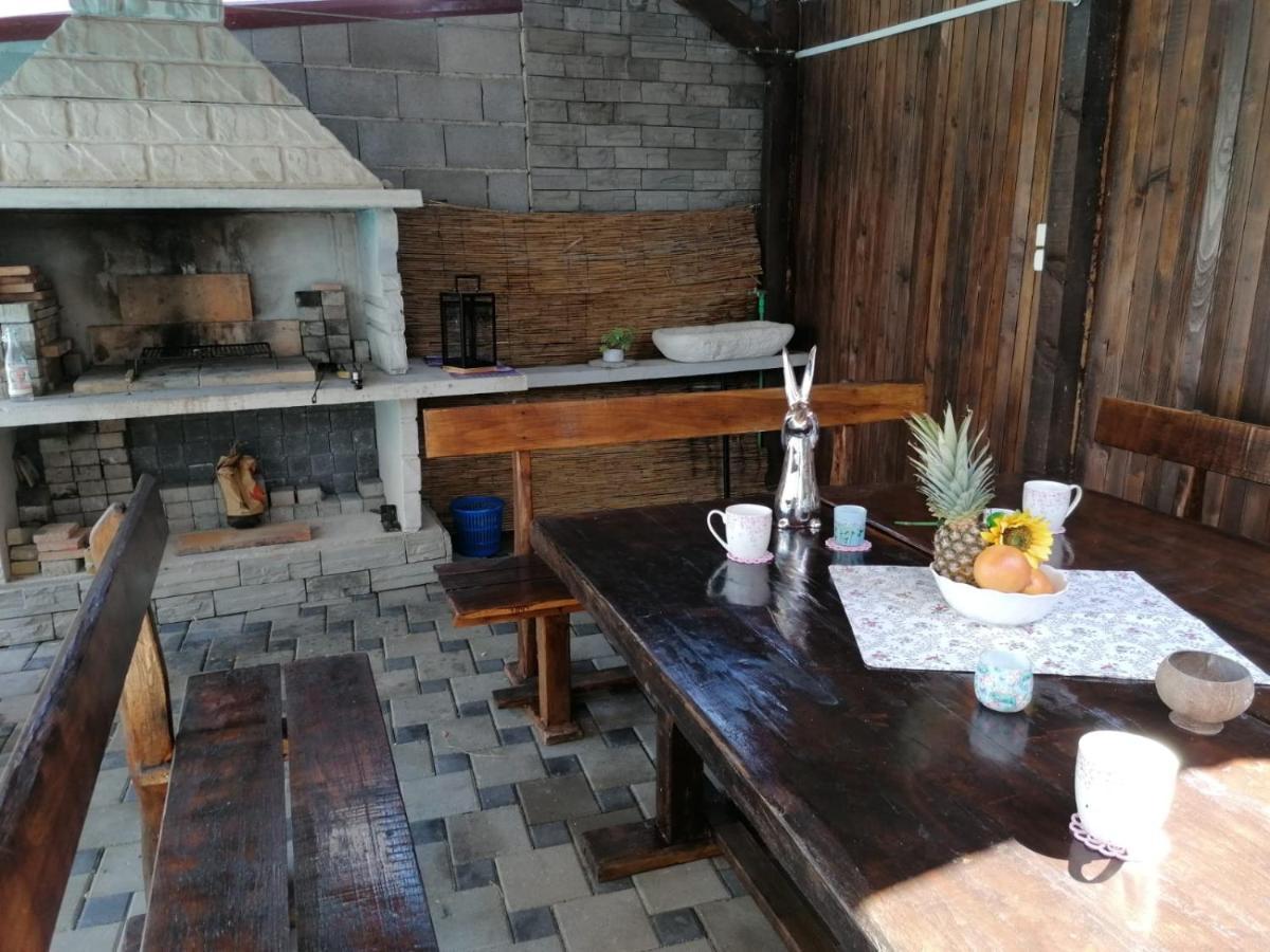Apartmani U Kastelima Kaštela 外观 照片